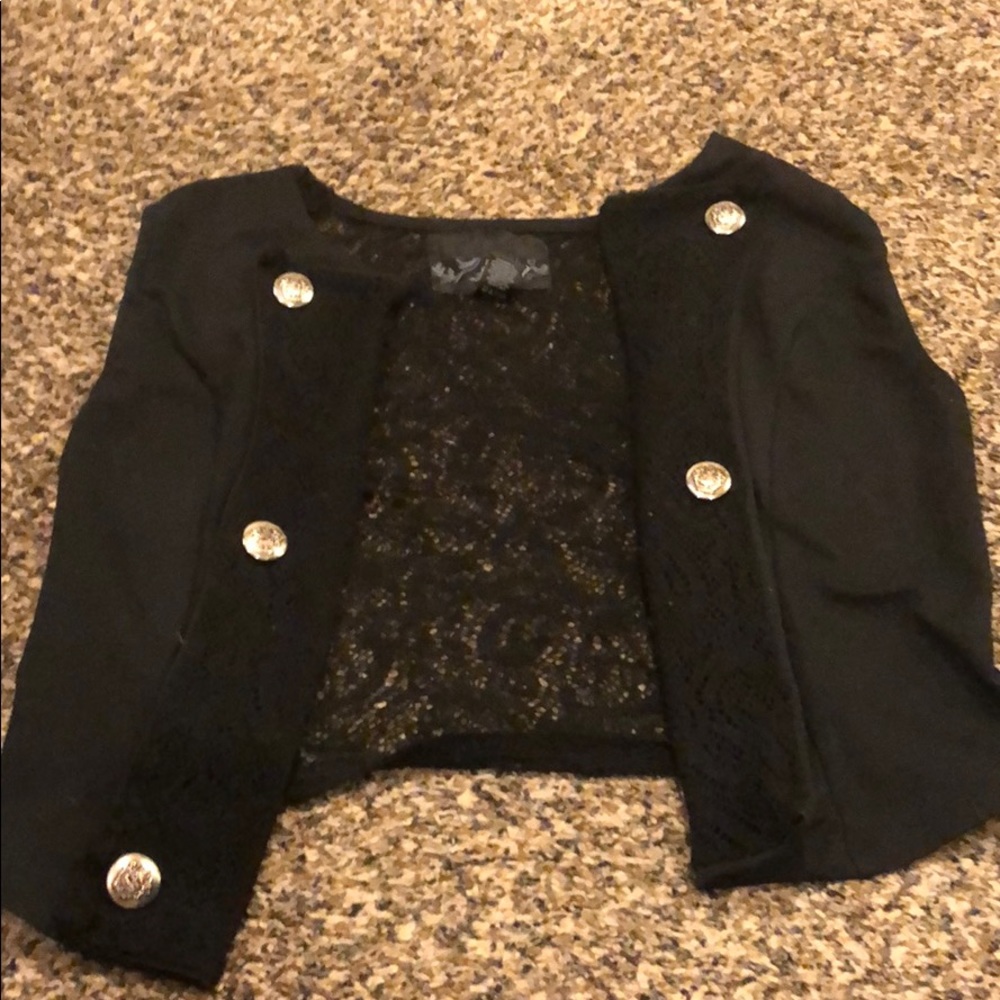 Women’s black cropped vest